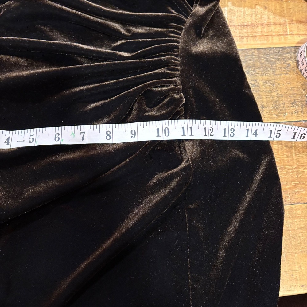 Tadashi Shoji Velvet Brown Ruched Wrap Dress Long Sleeve Stretchy‎ 
Midi XS - Picture 12 of 14